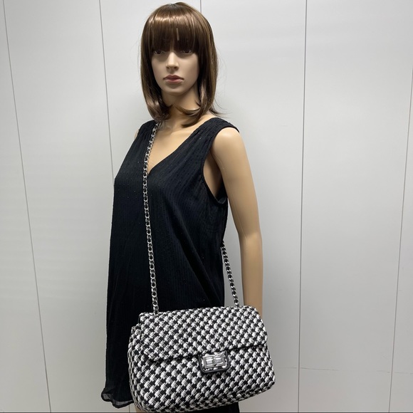 💔SOLD! NWT KARL LAGERFELD DOUBLE FLAP DOUBLE CHAIN 2 WAY BAG - Picture 4 of 16